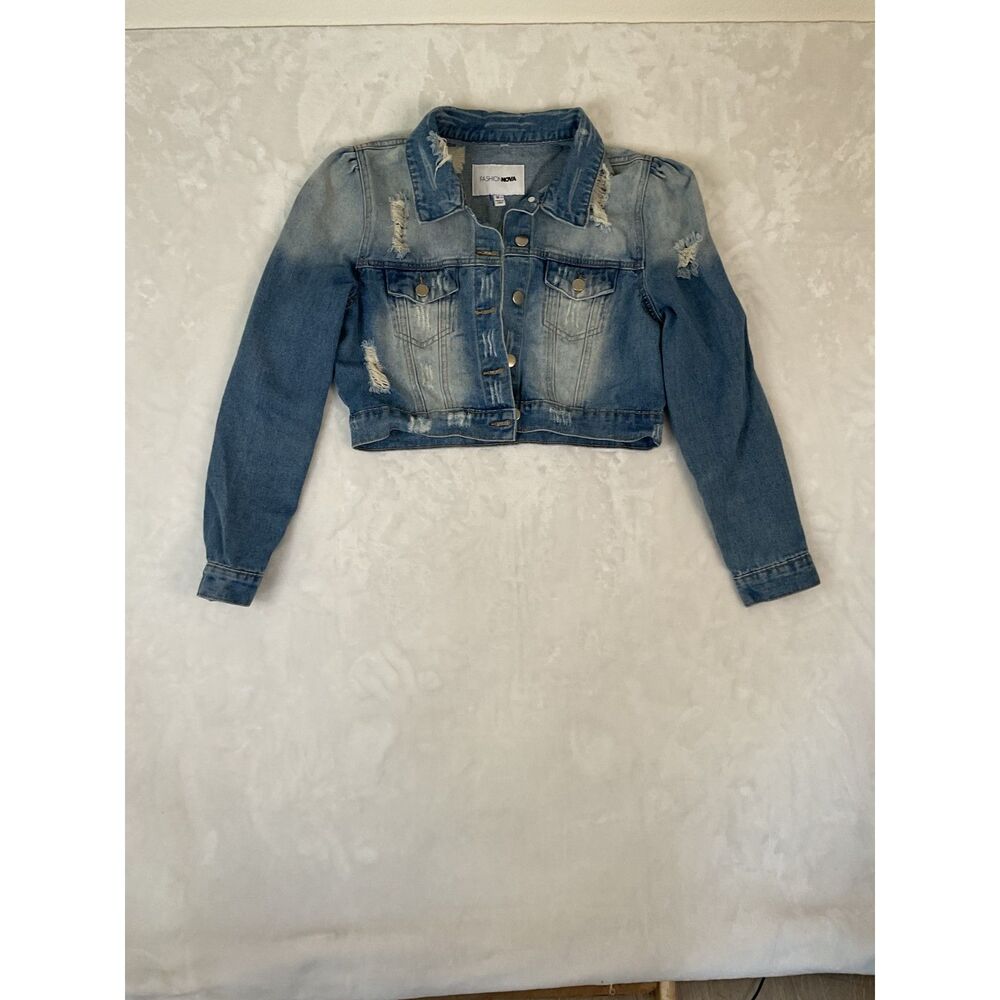 Fashion Nova distressed cropped denim jacket Size M